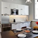 202117 - Appartement 6 personnes à Paris