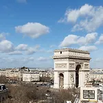 Veeve - Rooftop Views Of The Arc De Triomphe