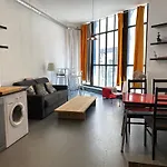 Artistic Apartment Center Of Paris