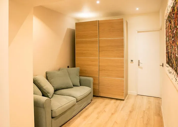 Apart 2 Opera New 2-3 Rooms For 4 Guests