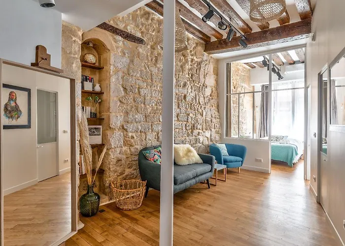 New Stunning 4 Bdrs Apt, With Ac - Le Marais