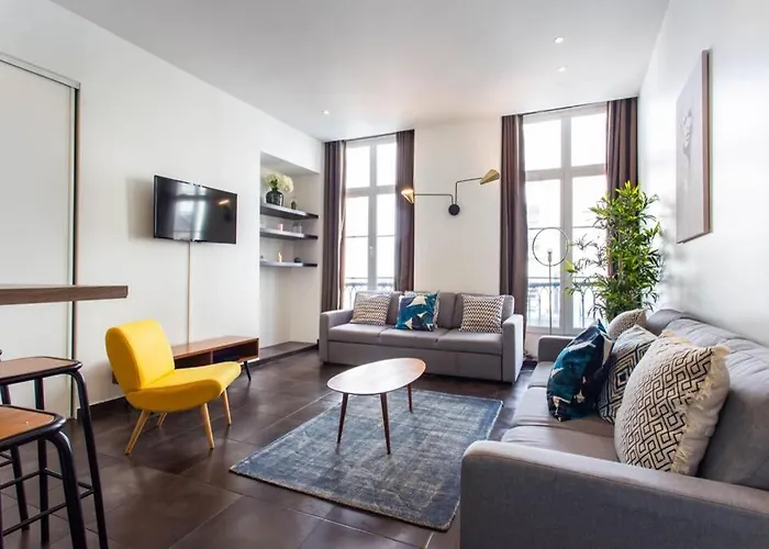 Home Suite Home Sentier