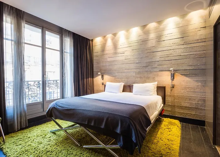 Cmg- Passy Tour Eiffel - 33
