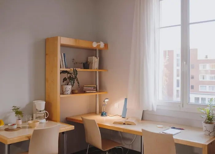 Maison Des Etudiants Canadiens