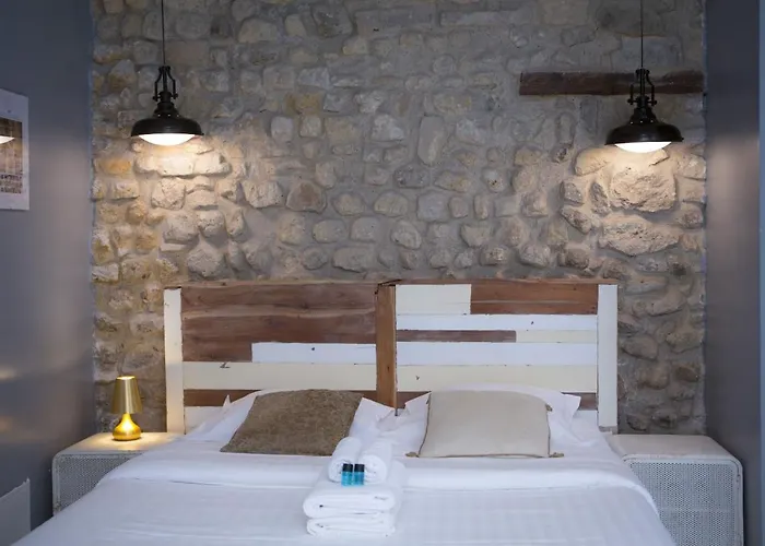 Flat Close Marais And Republique , Local Commercial - Nazarethbis
