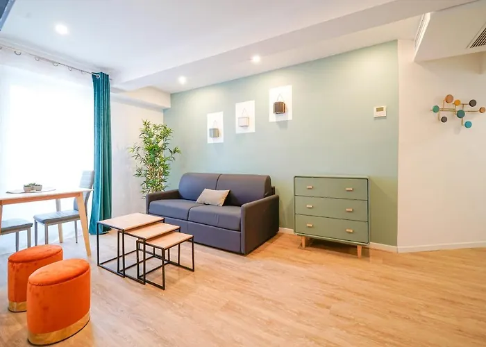 Design Apartment In Paris City Center 8Th Neighborhood