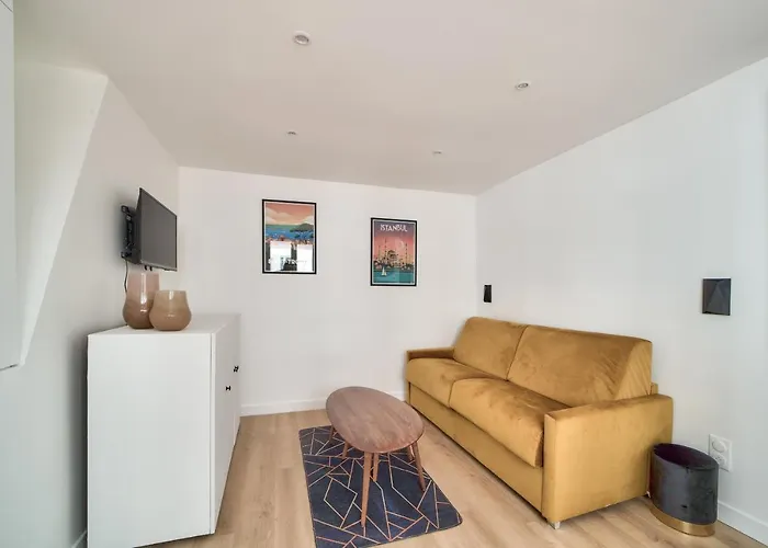 Superbe studio refait à neuf