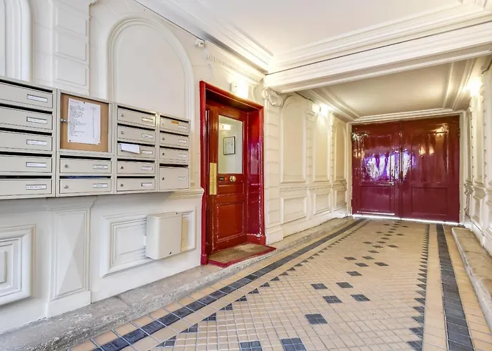 Hsh Daru - Parc Monceau St Honore Cosy Appartement 4P