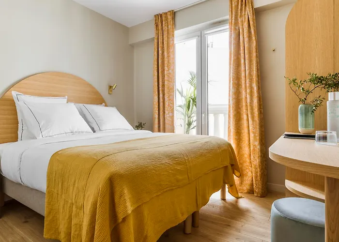 Hôtel AMI