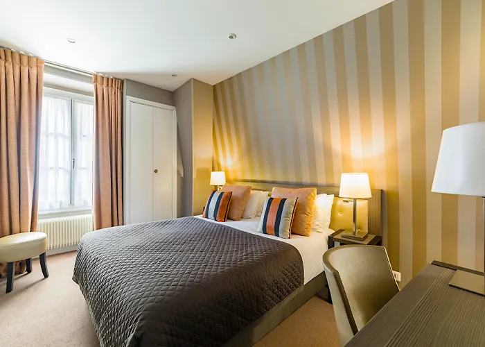 Hôtel Eiffel Kennedy