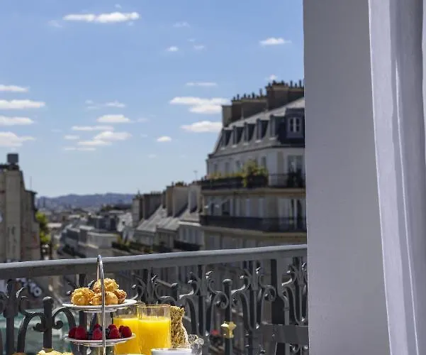 Manolita Paris