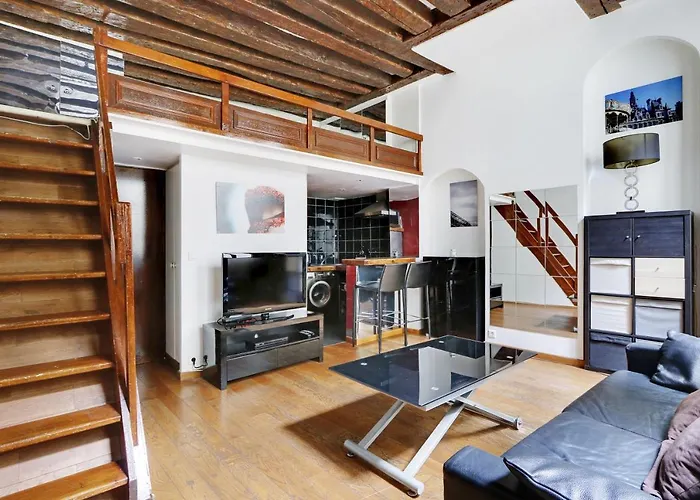 Pick A Flat\'S Apartment In Hotel De Ville - Rue De La Verrerie