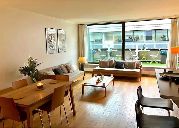 Champs Elysees-Belle Terrasse, Luxueux Appartement