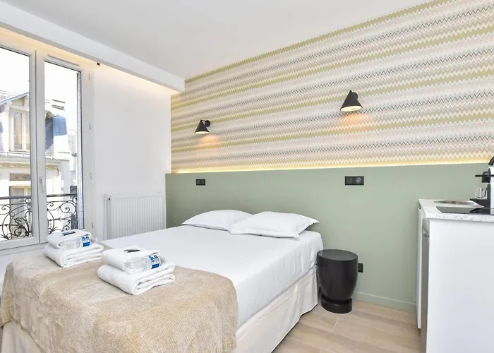 Cosy Bedroom Near Tour Eiffel Champs De Mars