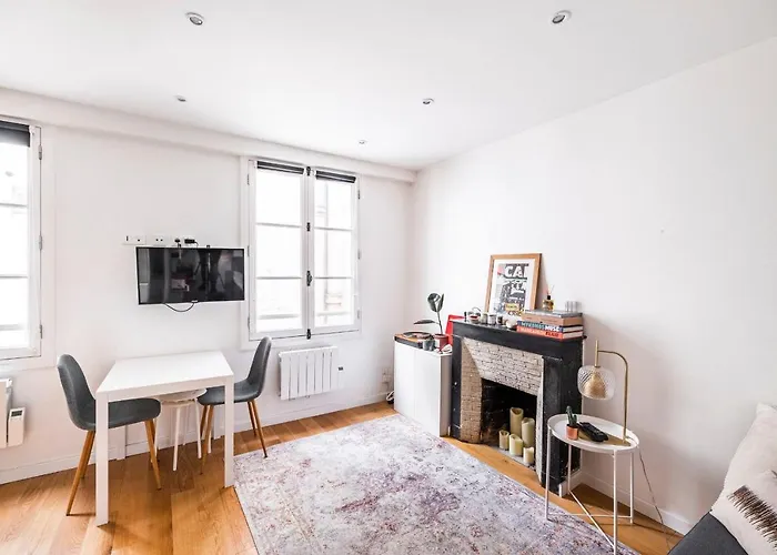 Ciseaux 4G - Saint Germain Des Pres - Best Location