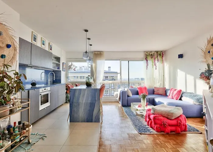Bright Apartment For 2 People - Paris 18