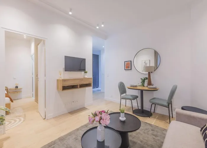 Peaceful Apartment - 1Br-4P - Batignolles