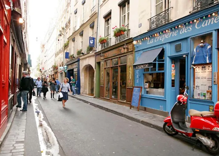 La Sorbonne Pantheon Private Studio