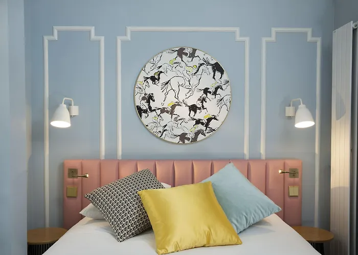 Hotel Pastel Paris