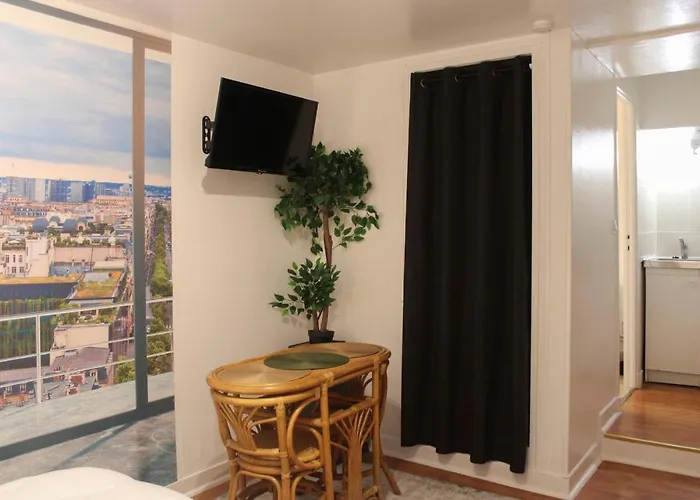 Cosy Studio In The Heart Of The 15Th