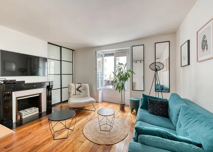 Appartement Elegant Au Pied Du Sacre Coeur !