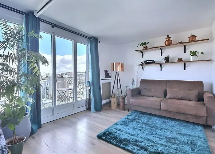 Paradis Du Canal St-Martin Et Jardin Villemin