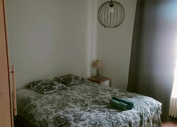 Chambre Spacieuse Vu Sur La Tour