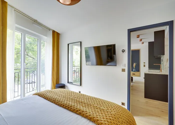 Sejours Parisiens / Suite Etoile / 5*