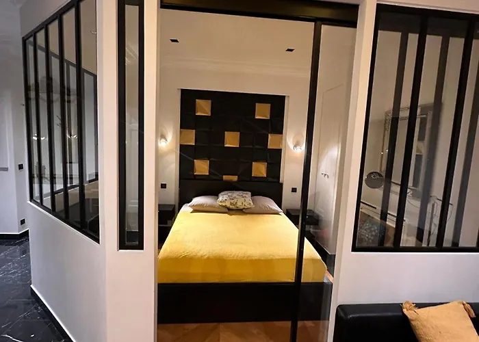 Appartement Cosy Sur Les Champs-Elysees Renoved