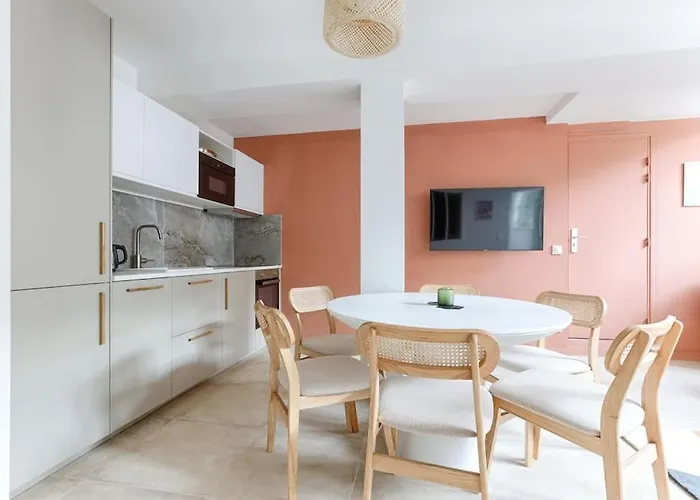 Mykeypers - Chic & Elegant Flat 2Br/6P- Republique