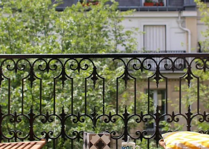 Charmant Appartement Avec Balcon Pres Sacre Coeur