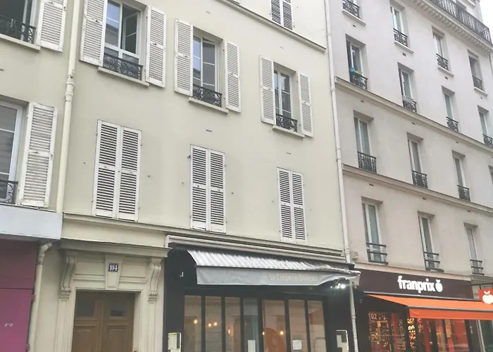 Appartement Tres Lumineux Porte De Saint-Cloud - F3 Avec Suite Parentale