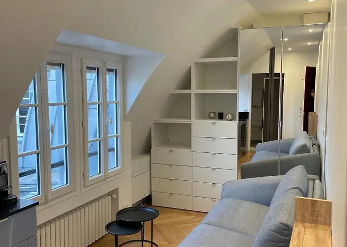 Charmant Studio Parisien Avec Vue, Au Coeur Du 7E Arrondissement