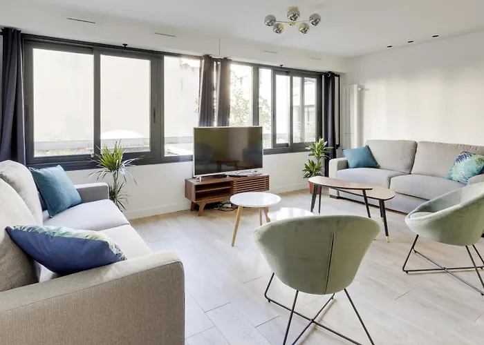 173 Suite Eiffel luxury apart between the Seine river&the Eiffel tower