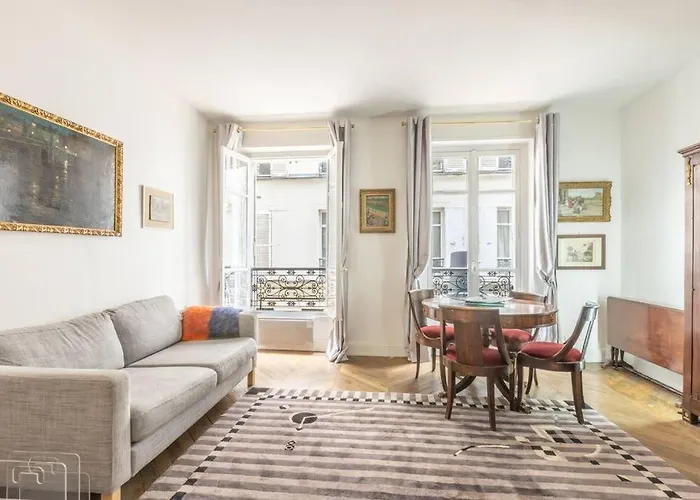 Superbe Apartment Champs Elysees