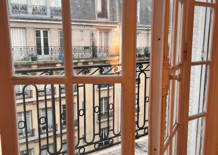 Paris Episode