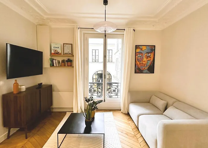 Apartment In Central Paris