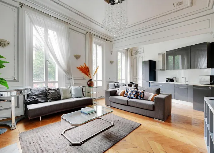 Magnificent Appt - 2Bd 4P - Champs-Elysees Alma