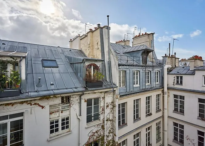 Duplex Center Of Paris By Studio Prestige