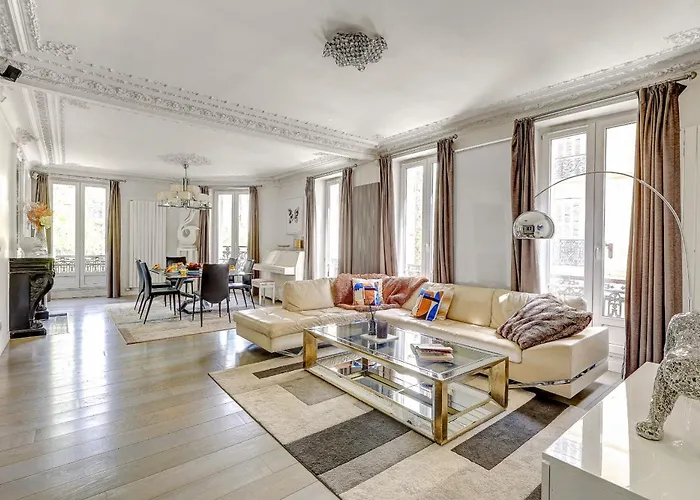 Elegant 3Br Champs-Elysees & Arc De Triomphe
