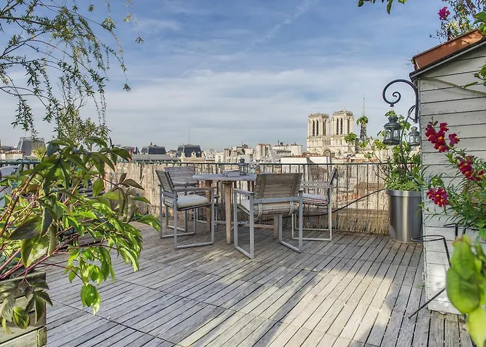 Notre Dame Paris Flat