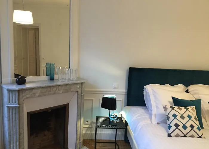 Relais12Bis Bed & Breakfast By Eiffel Tower