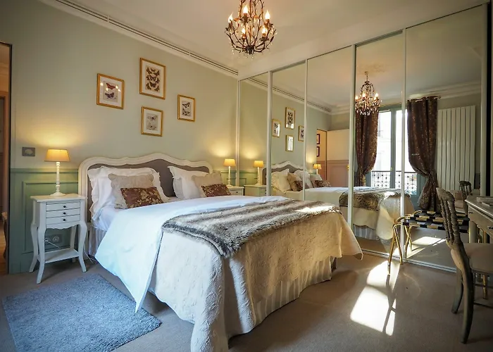 Chambre D Hote : Louvre Elegant Apt Suite
