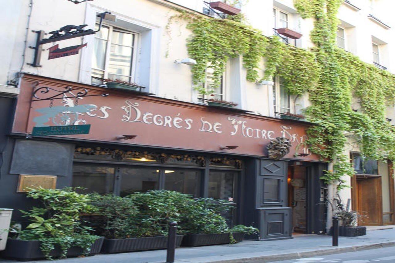 Les Degres De Notre Dame 3*