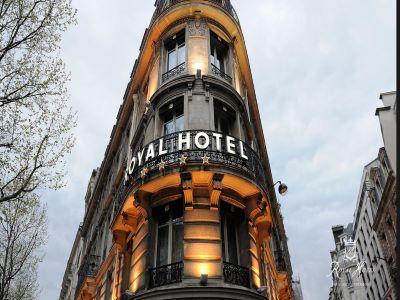 Hotel Royal Champs Elysees Paris
