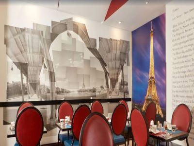 Waldorf Trocadero Tour Eiffel 4* Paris