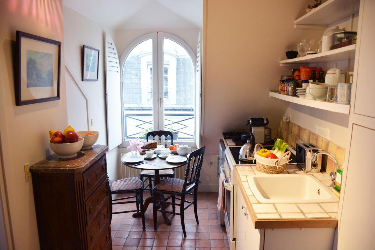 Charming Near Louvre Paris