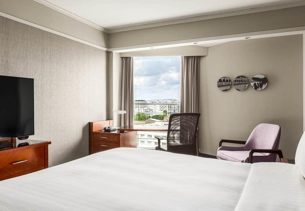 Hotel Marriott Rive Gauche & Conference Center 4*