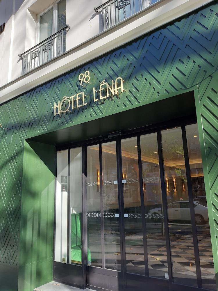 Léna Hotel 3*