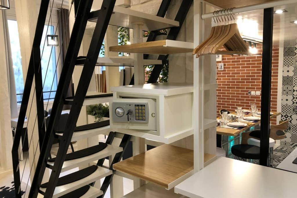 Apartment Loft Nazareth Quartier Du Marais Paris